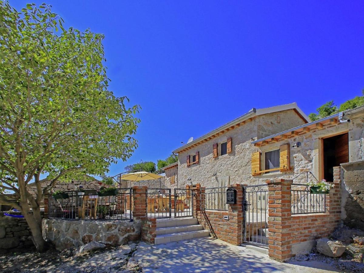 Lovely Holiday Home In Starigrad 외부 사진